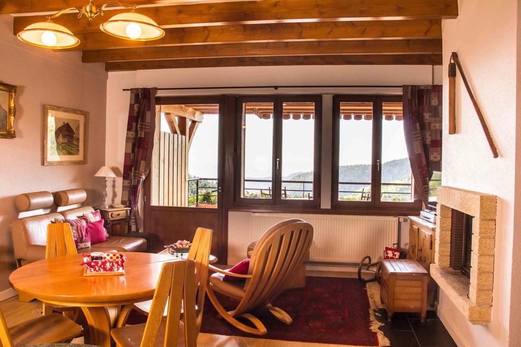 Les Gites D'Adelspach Gites & Spa En Alsace Aubure Habitación foto